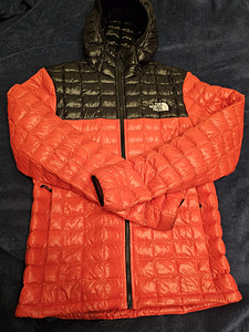The north face thermoball S (1 foto / 3)