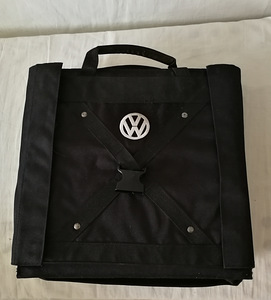 VOLKSWAGEN suur kokkupandav pagasikast (2 foto / 3)
