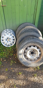 Chrysler Voyager talverattad (1 foto / 3)