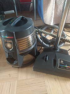 Ökonoomne veepõhine tolmuimeja ja õhupuhasti (1 foto / 4)