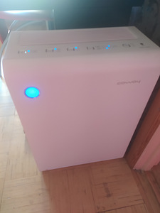 Ökonoomne veepõhine tolmuimeja ja õhupuhasti (2 foto / 4)
