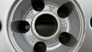Audi Avus 17" veljed suverehvidega (5 foto / 10)