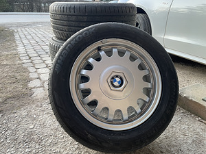 BMW 525iX E34 nelikveolise veljed (1 foto / 8)