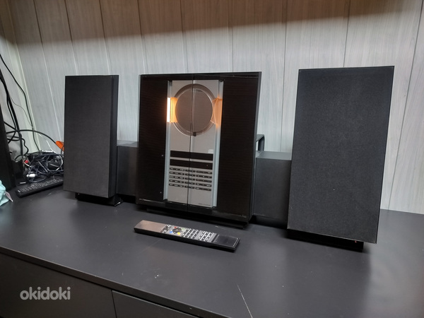 Bang & Olufsen (B&O) Beosound 3200