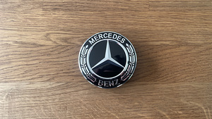 Mercedes-Benz veljekapslid 75mm (2 foto / 3)