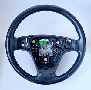 Руль Volvo (2 фото из 2)