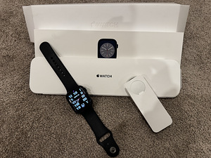 Apple watch series 8 midnight aluminium 45 mm (1 foto / 1)