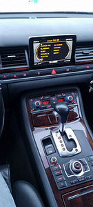 Audi A8 D3 2009 3.0 171kw Quattro (5 foto / 10)