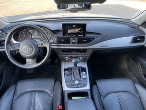Audi A7 sportback Full S-line 3.0 230kW (9 фото из 15)