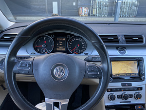 M/V Volkswagen CC 2.0 103 кВт (13 фото из 15)