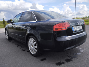 M/V Audi A4 дизель автомат 2006г (4 фото из 13)
