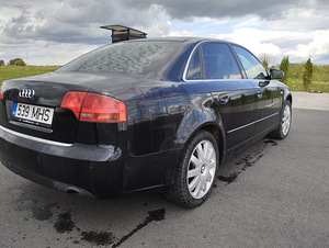 M/V Audi A4 дизель автомат 2006г (5 фото из 13)