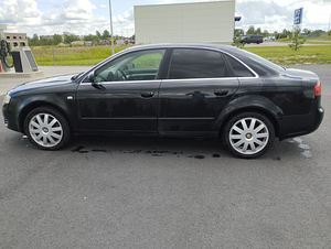 M/V Audi A4 дизель автомат 2006г (7 фото из 13)
