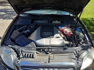 M/V Audi A4 дизель автомат 2006г (12 фото из 13)