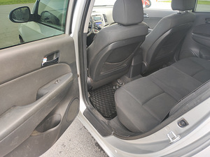 Hyundai i30 sw (8 фото из 10)