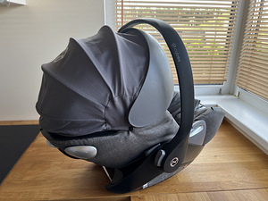 Cybex Cloud Q Platinum 0-13kg turvahäll + isofix alus (3 foto / 8)