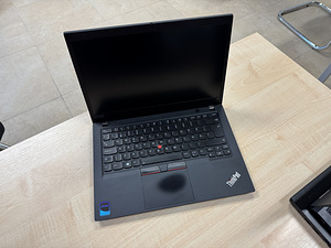 Lenovo Thinkpad T495 (1 foto / 2)