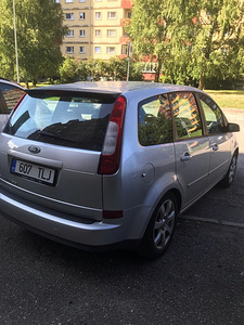 Ford Focus C-Max (3 фото из 7)
