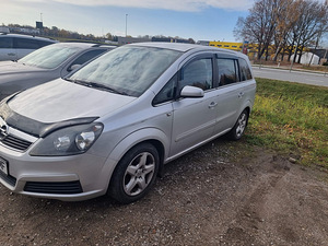 Opel zafira (5 foto / 6)