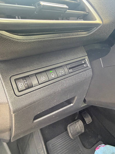 Peugeot 3008 (6 foto / 11)
