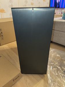 Fractal Define 7 XL (2 фото из 4)