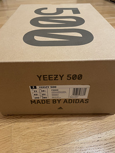 Yeezy 500 Utility Black (6 foto / 6)