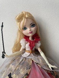 Ever after high Apple White Thronecoming (3 фото из 4)