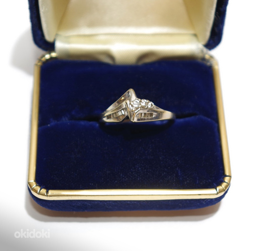 Kuldsõrmus teemantidega 750 proov, 3.84 g (foto #2)