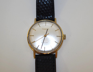 Kuldne käekell Tissot Stylist 585 proov (2 foto / 3)