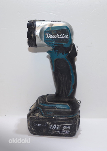 Беспроводной фонарь Makita DML802 +BL1830 3.0Ah