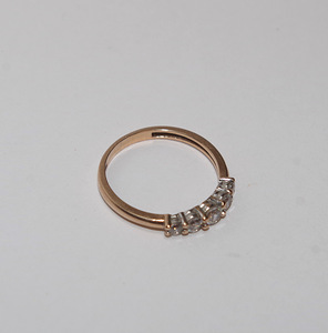 Kuldsõrmus 585 proov, 1.35 g (2 foto / 3)