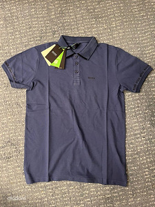 HUGO BOSS (1 foto / 2)