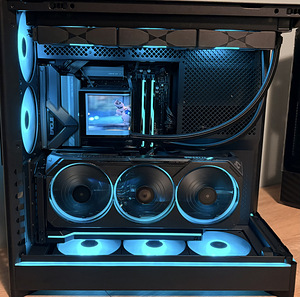 Gaming PC Premium – AMD Ryzen™ 7 9800X3D & GeForce RTX™ 5080 (2 foto / 7)