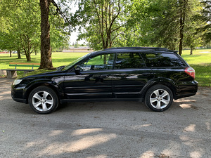 Subaru Outback 2.5 121kw 2007 (2 foto / 9)