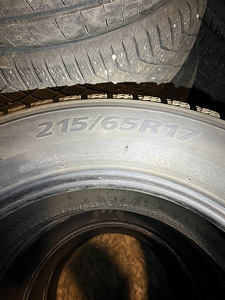 215/65R17 Landsail Ice Star IS33 naastrehvid (3 foto / 4)