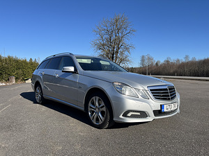 Mercedes-Benz E300 Avantgrade 3.0 170kw 2010a (3 foto / 15)