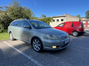 Toyota Avensis 2.0 108kw (6 foto / 14)