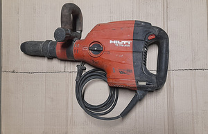 Отбойный молоток Hilti TE 706-AVR (1 фото из 3)