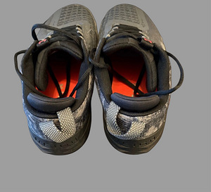 UNDER ARMOUR MEN'S TRIBASE REIGN 6 TRAINING SHOES (4 foto / 4)