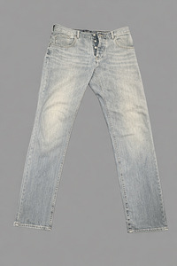 Armani (1 foto / 4)