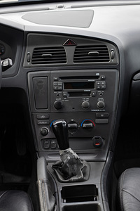 Volvo V70, 2000a, 2.5L 103kW, manuaal, diisel (11 foto / 15)