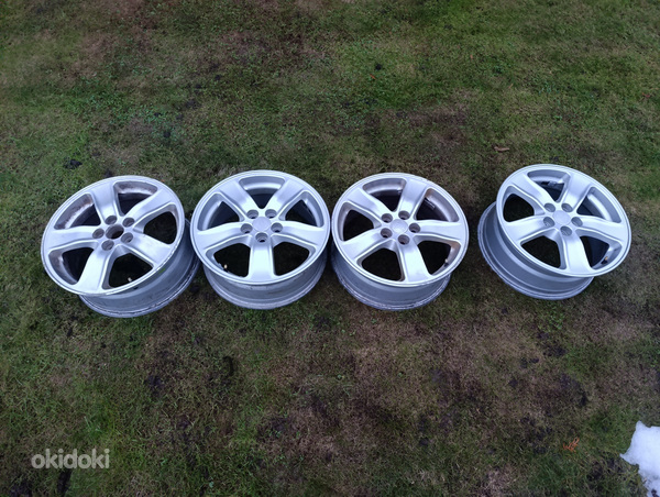 R16 5×100 toyota