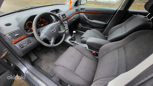 Toyota Avensis 2,2 130kw 2005a. (7 foto / 8)