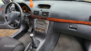 Toyota Avensis 2,2 130kw 2005a. (8 foto / 8)