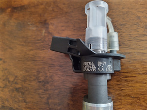 Pihustid 2tk, commonrail 2,0 VW (2 foto / 3)
