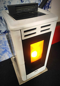 Pelletikamin Extraflame Anasatsia plus (3 foto / 3)