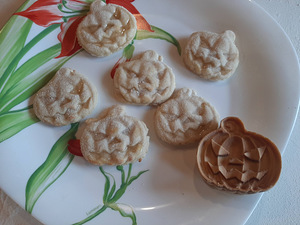 Форма для печенья на Хэллоуин (1 фото из 4)