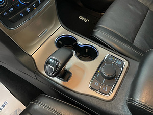 Jeep Grand Cherokee (8 foto / 8)