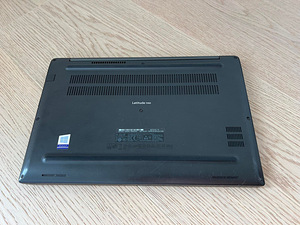 Dell Latitude 7490, i5-8350U (4 cores), 8GB RAM, 256GB SSD (3 foto / 3)