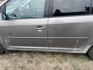 Vw Touran (6 foto / 9)